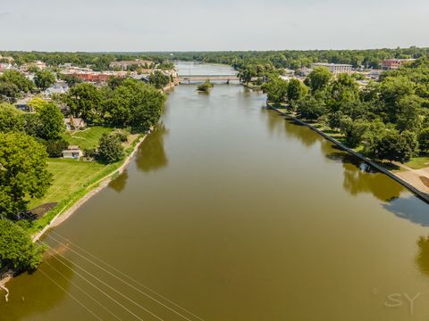 Tiny photo for 330 S River Lane, Geneva, IL 60134 (MLS # 12707934)
