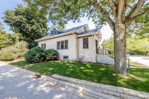 Tiny photo for 330 S River Lane, Geneva, IL 60134 (MLS # 12707934)
