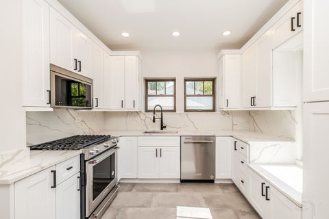 Tiny photo for 330 S River Lane, Geneva, IL 60134 (MLS # 12707934)