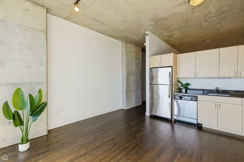 Tiny photo for 235 W VAN BUREN Street #3209, Chicago, IL 60607 (MLS # 12572182)