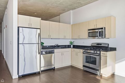Tiny photo for 235 W VAN BUREN Street #3209, Chicago, IL 60607 (MLS # 12572182)