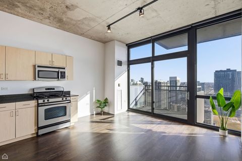 Tiny photo for 235 W VAN BUREN Street #3209, Chicago, IL 60607 (MLS # 12572182)