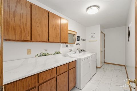 Tiny photo for 9410 Seton Place, Orland Park, IL 60467 (MLS # 12542597)