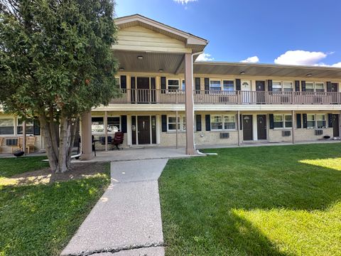 Photo of 821 Bode Road #15, Elgin, IL 60120 (MLS # 12457060)