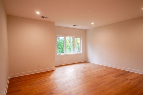 Tiny photo for 515 E Wilson Avenue, Lombard, IL 60148 (MLS # 12513147)