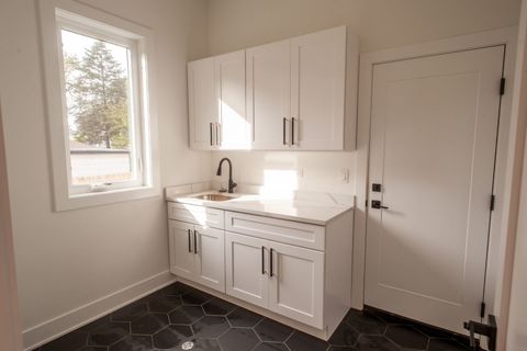 Tiny photo for 515 E Wilson Avenue, Lombard, IL 60148 (MLS # 12513147)