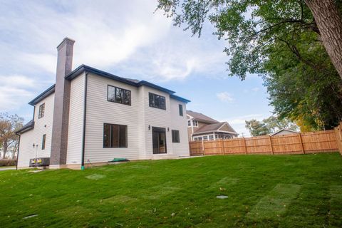 Tiny photo for 515 E Wilson Avenue, Lombard, IL 60148 (MLS # 12513147)