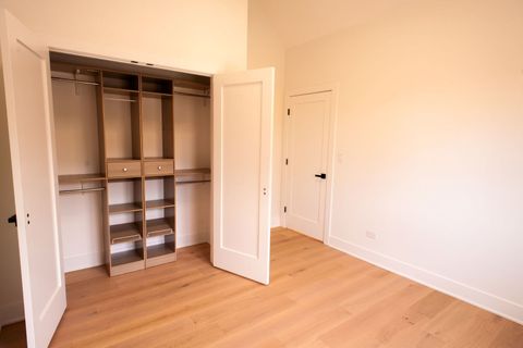 Tiny photo for 515 E Wilson Avenue, Lombard, IL 60148 (MLS # 12513147)