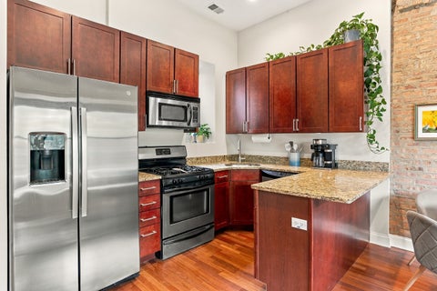 Tiny photo for 1965 W Cullom Avenue #3, Chicago, IL 60613 (MLS # 12759110)