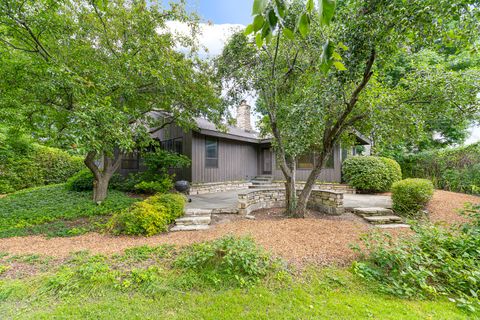 Tiny photo for 1370 Sunview Lane, Winnetka, IL 60093 (MLS # 12488904)