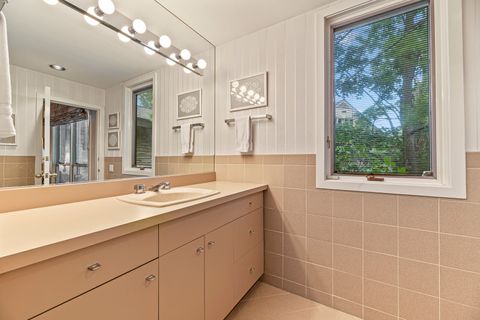 Tiny photo for 1370 Sunview Lane, Winnetka, IL 60093 (MLS # 12488904)