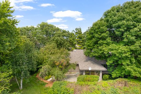 Tiny photo for 1370 Sunview Lane, Winnetka, IL 60093 (MLS # 12488904)