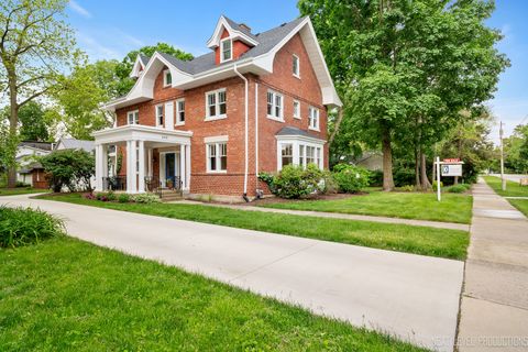 352 Elm Street Batavia IL 60510