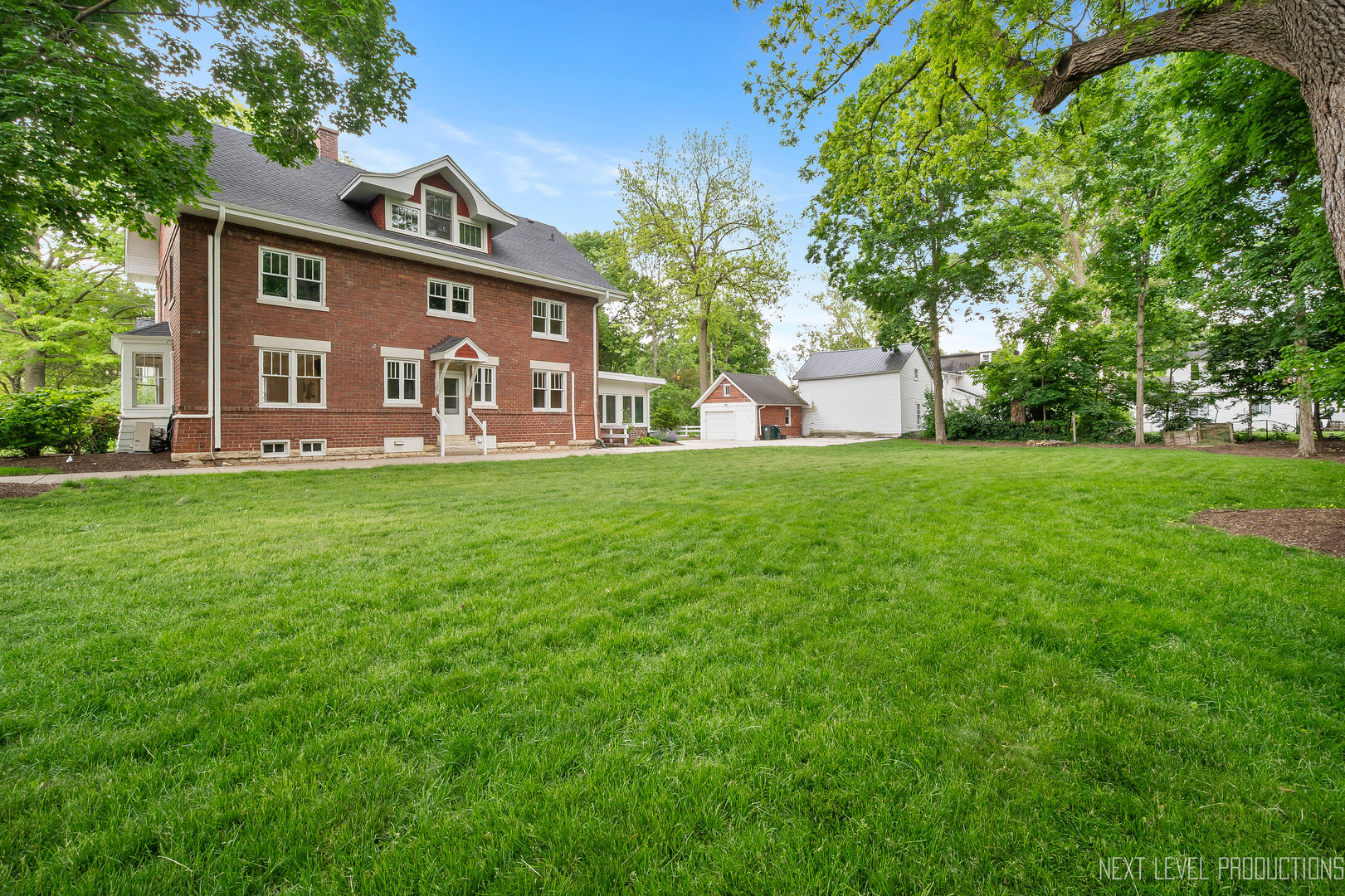 352 Elm Street