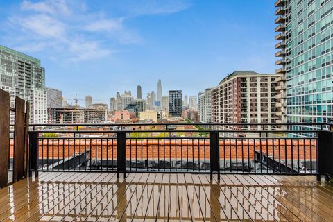 Tiny photo for 520 W HURON Street #409, Chicago, IL 60654 (MLS # 12581921)