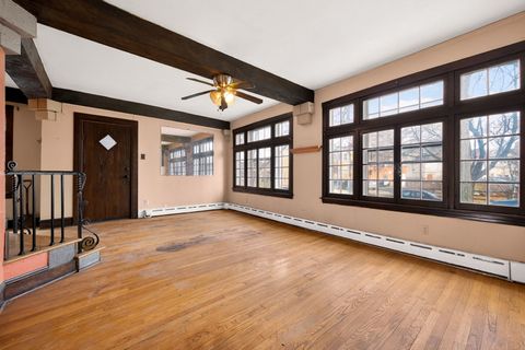Tiny photo for 5832 N Sacramento Avenue, Chicago, IL 60659 (MLS # 12545674)