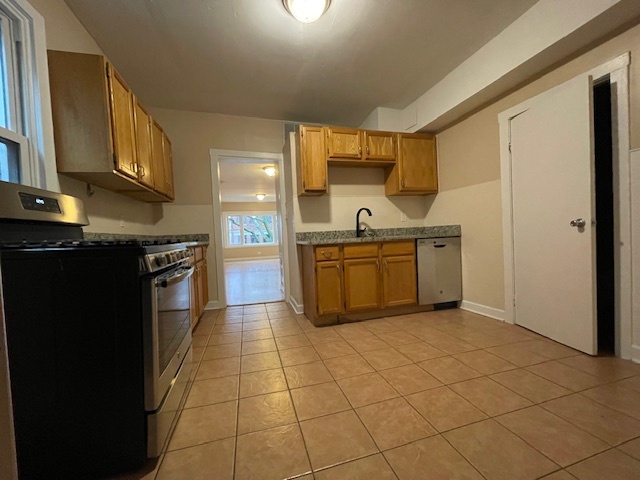 3421 N Bell Avenue 2