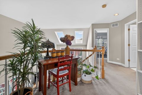 Tiny photo for 811 King Henry Lane, St. Charles, IL 60174 (MLS # 12620869)