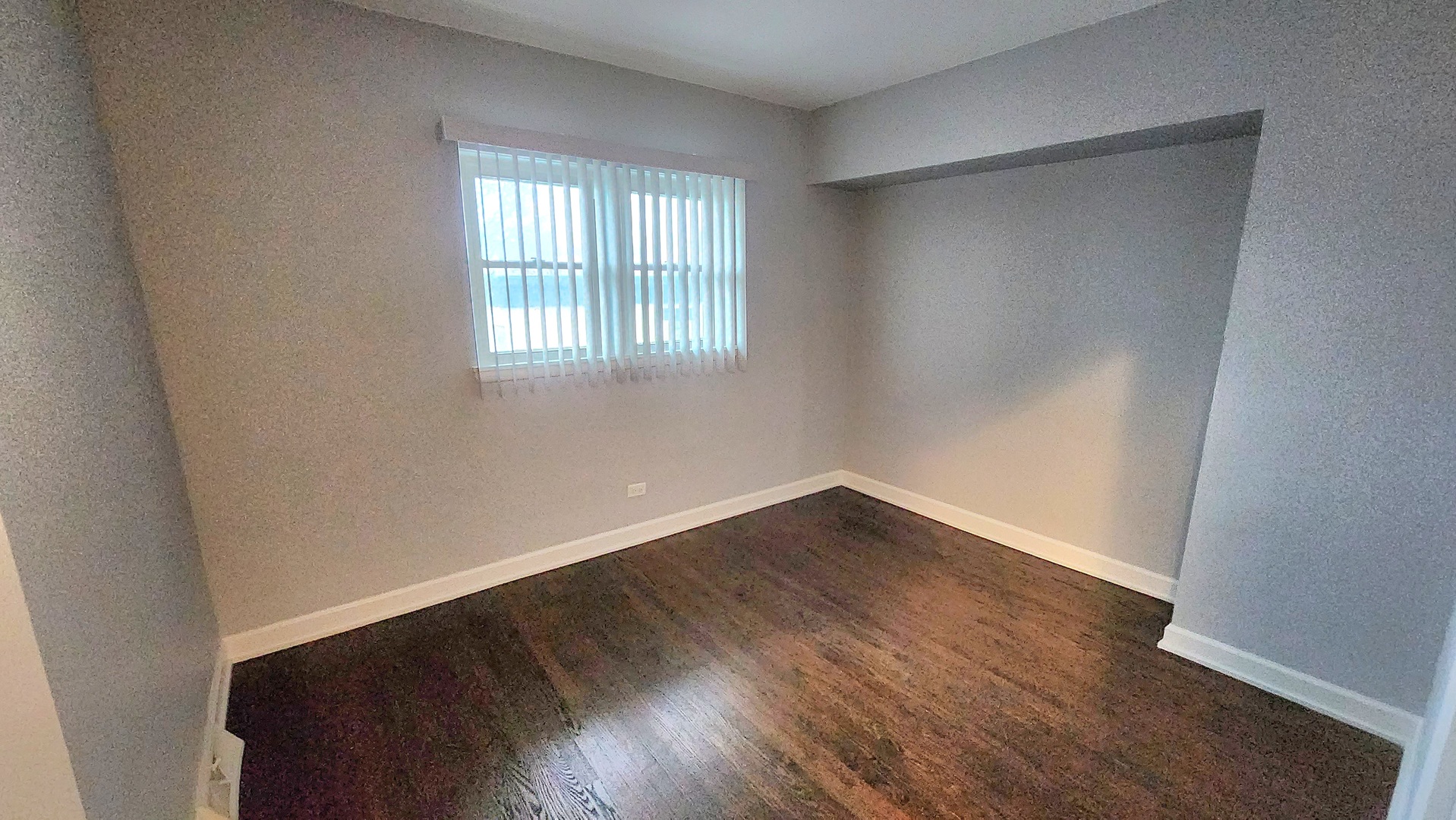 1008 N Milwaukee Avenue 1