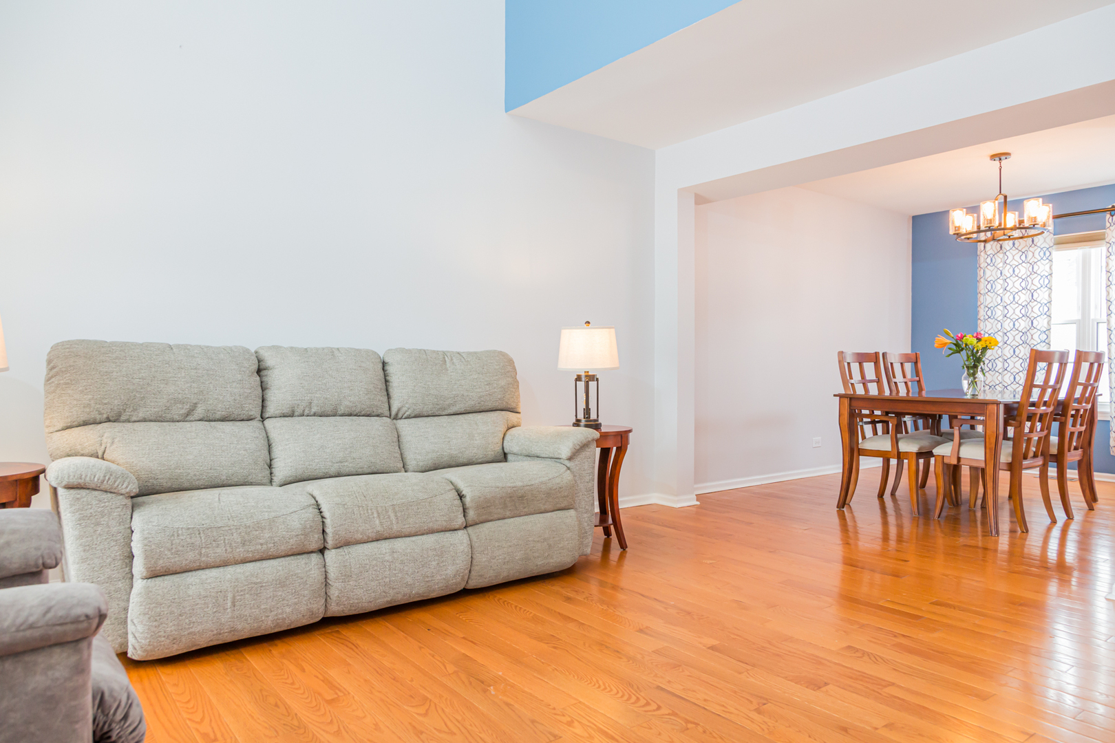 420 KNOLL CREST Drive