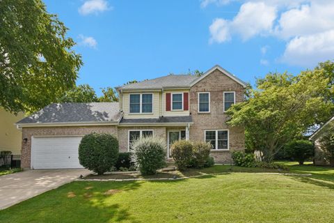 Photo of 616 Pinehurst Drive, North Aurora, IL 60542 (MLS # 12525975)