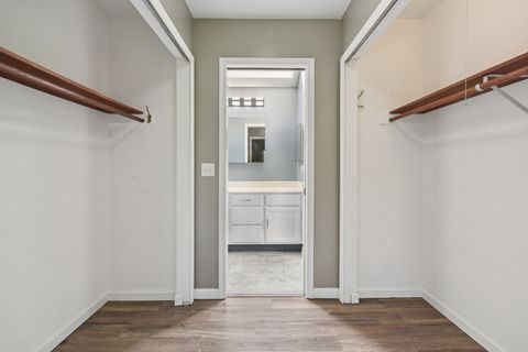 Tiny photo for 616 Pinehurst Drive, North Aurora, IL 60542 (MLS # 12525975)