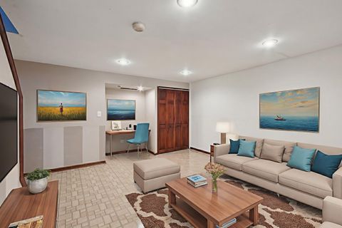 Tiny photo for 616 Pinehurst Drive, North Aurora, IL 60542 (MLS # 12525975)