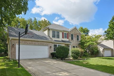 Tiny photo for 616 Pinehurst Drive, North Aurora, IL 60542 (MLS # 12525975)