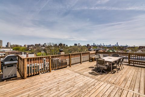 Tiny photo for 1122 W Newport Avenue #2H, Chicago, IL 60657 (MLS # 12623471)
