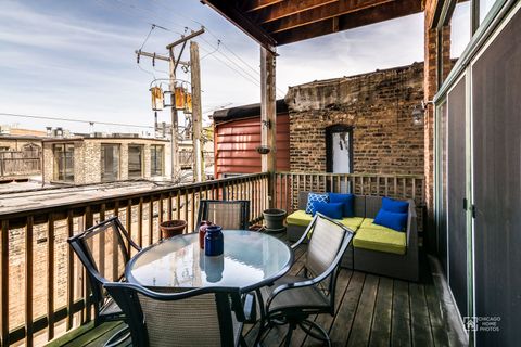 Tiny photo for 1122 W Newport Avenue #2H, Chicago, IL 60657 (MLS # 12623471)