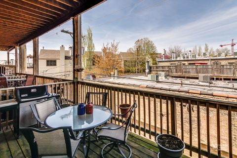 Tiny photo for 1122 W Newport Avenue #2H, Chicago, IL 60657 (MLS # 12623471)