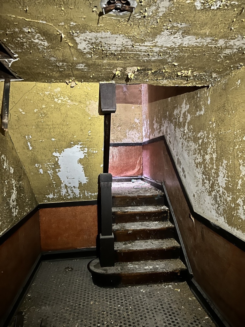 3827 W Fillmore Street