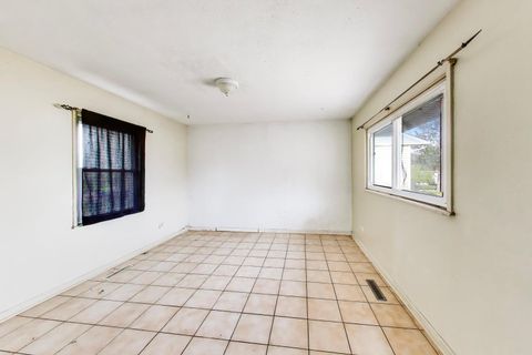Tiny photo for 440 E Fullerton Avenue, Glendale Heights, IL 60139 (MLS # 12624239)