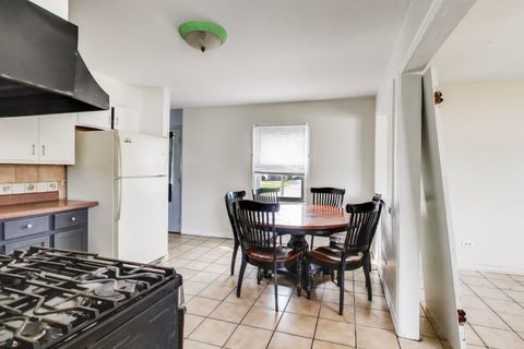 Tiny photo for 440 E Fullerton Avenue, Glendale Heights, IL 60139 (MLS # 12624239)
