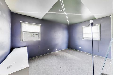 Tiny photo for 440 E Fullerton Avenue, Glendale Heights, IL 60139 (MLS # 12624239)