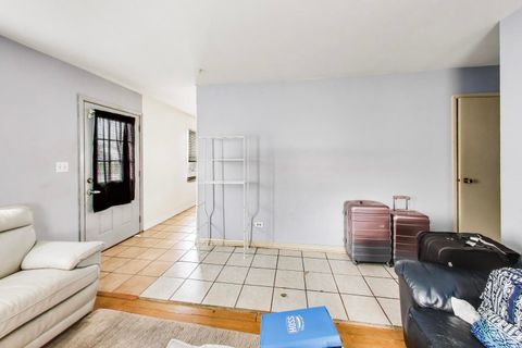 Tiny photo for 440 E Fullerton Avenue, Glendale Heights, IL 60139 (MLS # 12624239)
