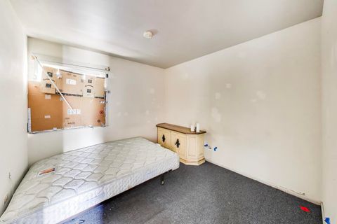 Tiny photo for 440 E Fullerton Avenue, Glendale Heights, IL 60139 (MLS # 12624239)