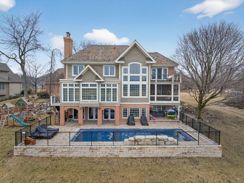 Tiny photo for 320 Boulder Drive, Lake In The Hills, IL 60156 (MLS # 12557036)