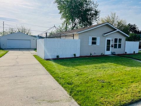 Single Family Residence in Kenosha WI 5035 39th Avenue.jpg