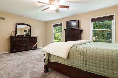 Tiny photo for 4621 High Point Drive #5, Rockford, IL 61114 (MLS # 12743817)