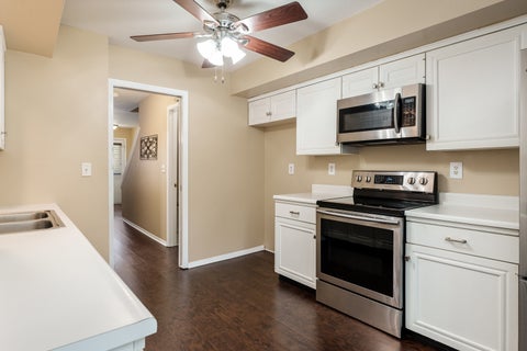 Tiny photo for 4621 High Point Drive #5, Rockford, IL 61114 (MLS # 12743817)
