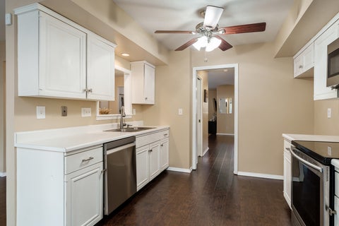 Tiny photo for 4621 High Point Drive #5, Rockford, IL 61114 (MLS # 12743817)