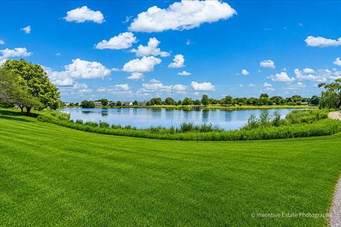 Tiny photo for 333 Shadybrook Lane, Aurora, IL 60504 (MLS # 12701125)