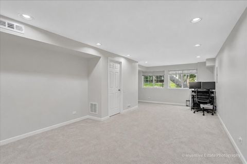 Tiny photo for 333 Shadybrook Lane, Aurora, IL 60504 (MLS # 12701125)
