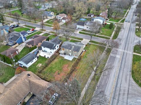 A home in Glen Ellyn