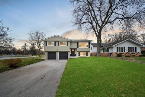 A home in Glen Ellyn