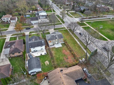 A home in Glen Ellyn