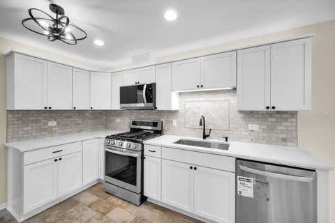 Tiny photo for 8008 Barrymore Drive, Darien, IL 60561 (MLS # 12716137)