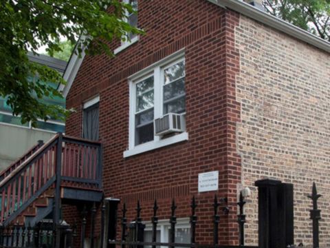 2215 N Talman Avenue Chicago IL 60647