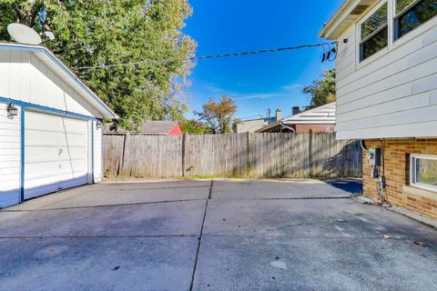 Tiny photo for 7332 Davis Street, Morton Grove, IL 60053 (MLS # 12497846)